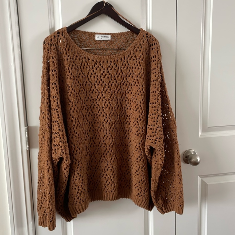 Carly Jean LA crochet knit dolman sleeved sweater women’s size M / L